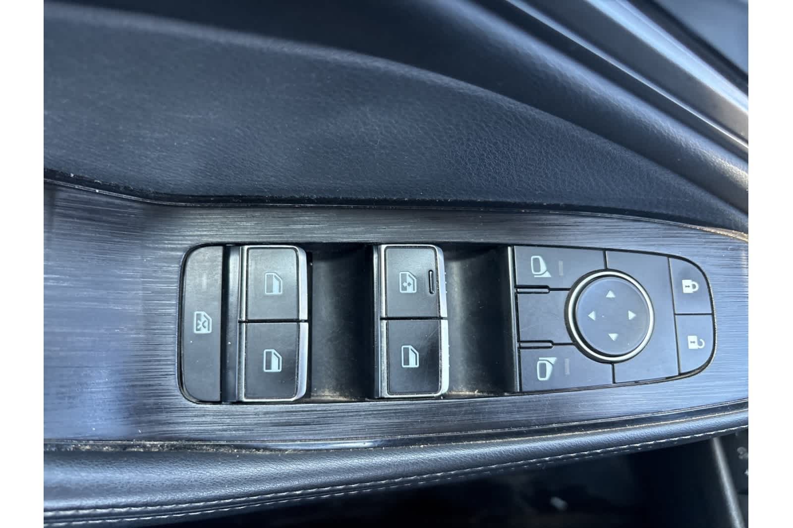 Thumbnail: 2023 Nissan Rogue - 10