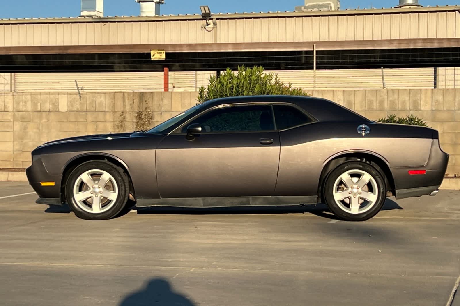 Thumbnail: 2014 Dodge Challenger - 6