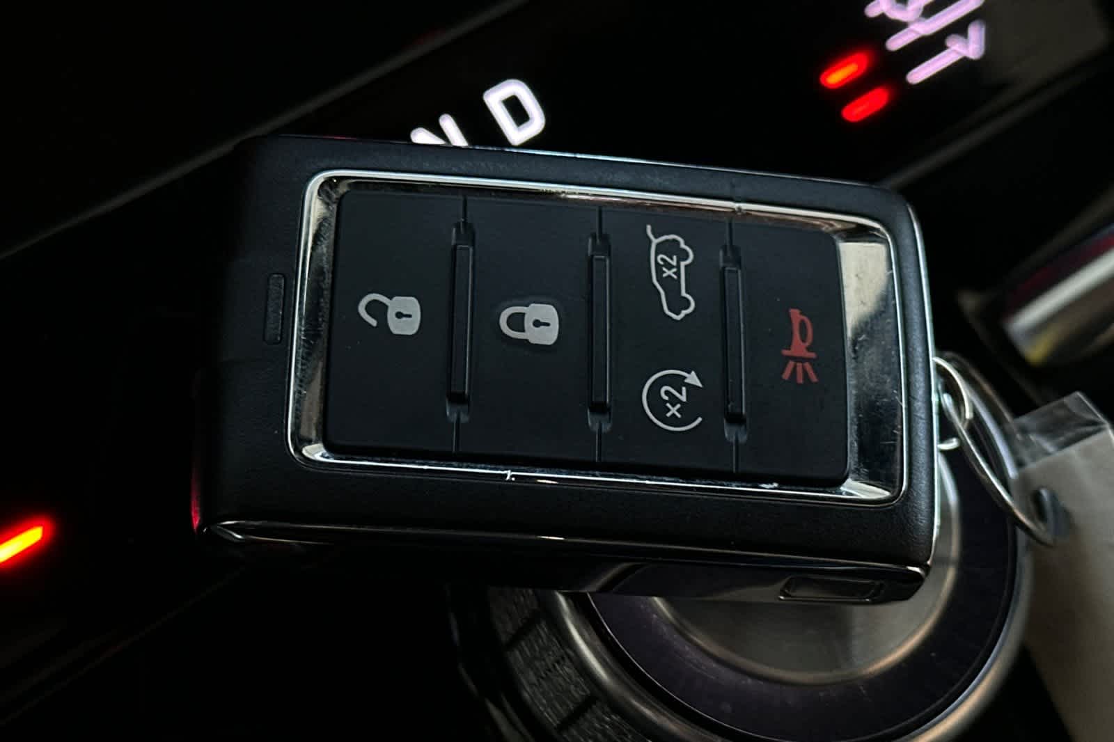 Thumbnail: 2023 Jeep Grand Cherokee - 23