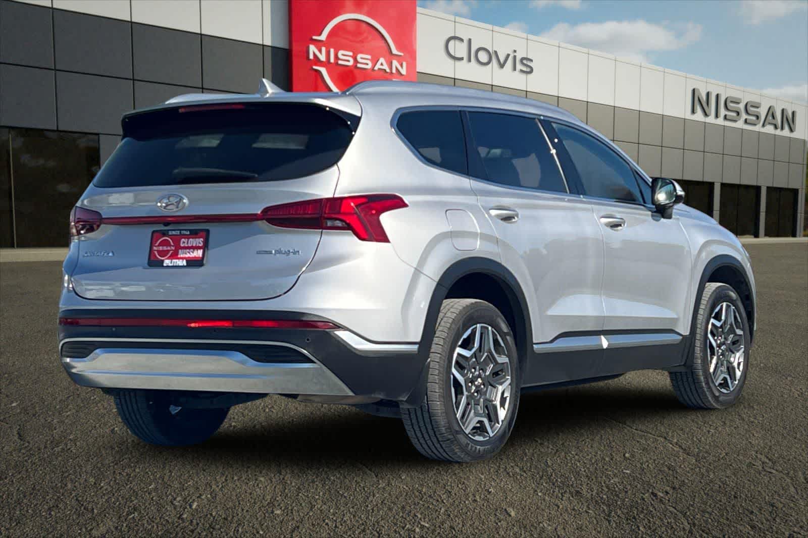 Thumbnail: 2022 Hyundai Santa Fe - 3