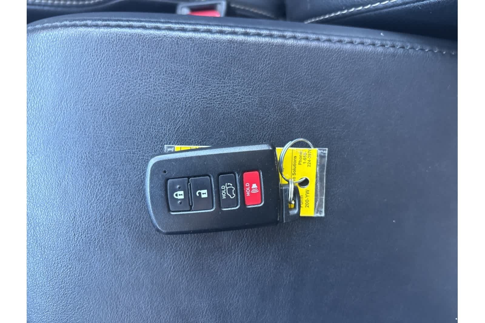 Thumbnail: 2015 Toyota RAV4 - 20