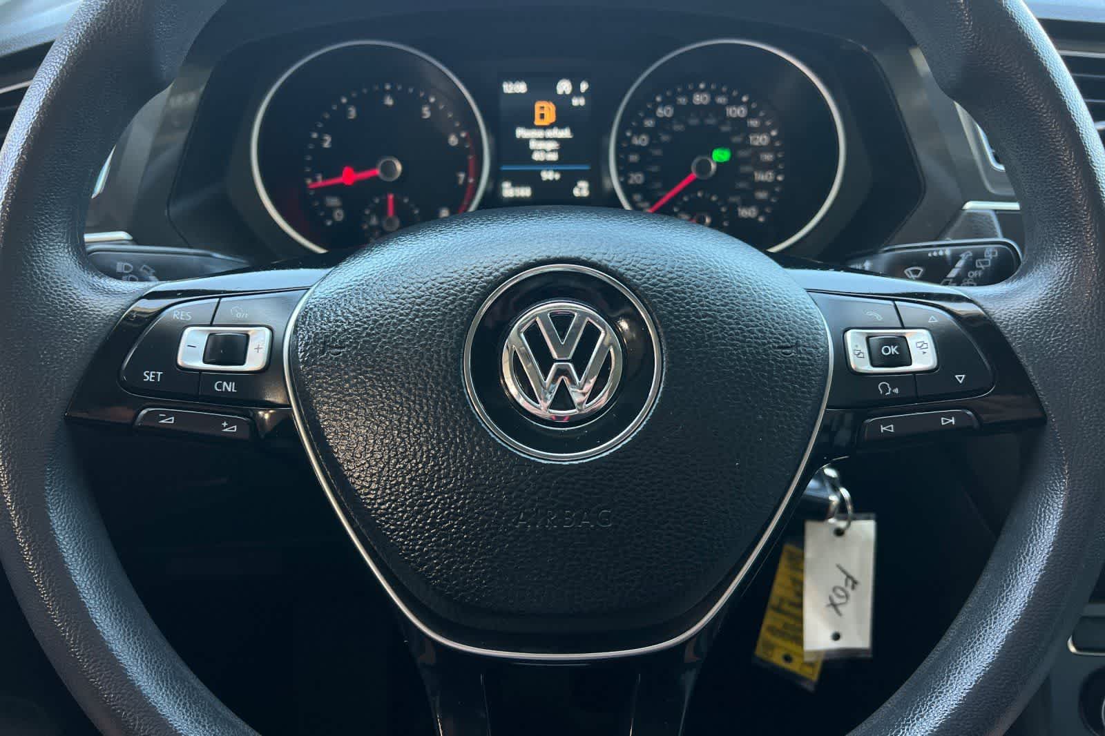 Thumbnail: 2018 Volkswagen Tiguan - 28