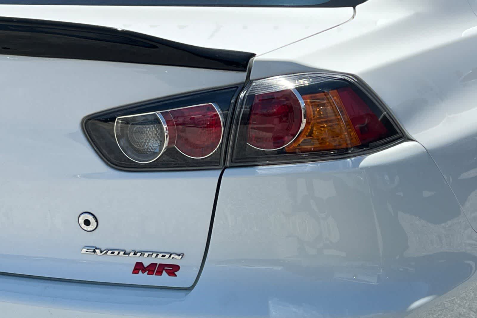 Thumbnail: 2015 Mitsubishi Lancer Evolution - 13