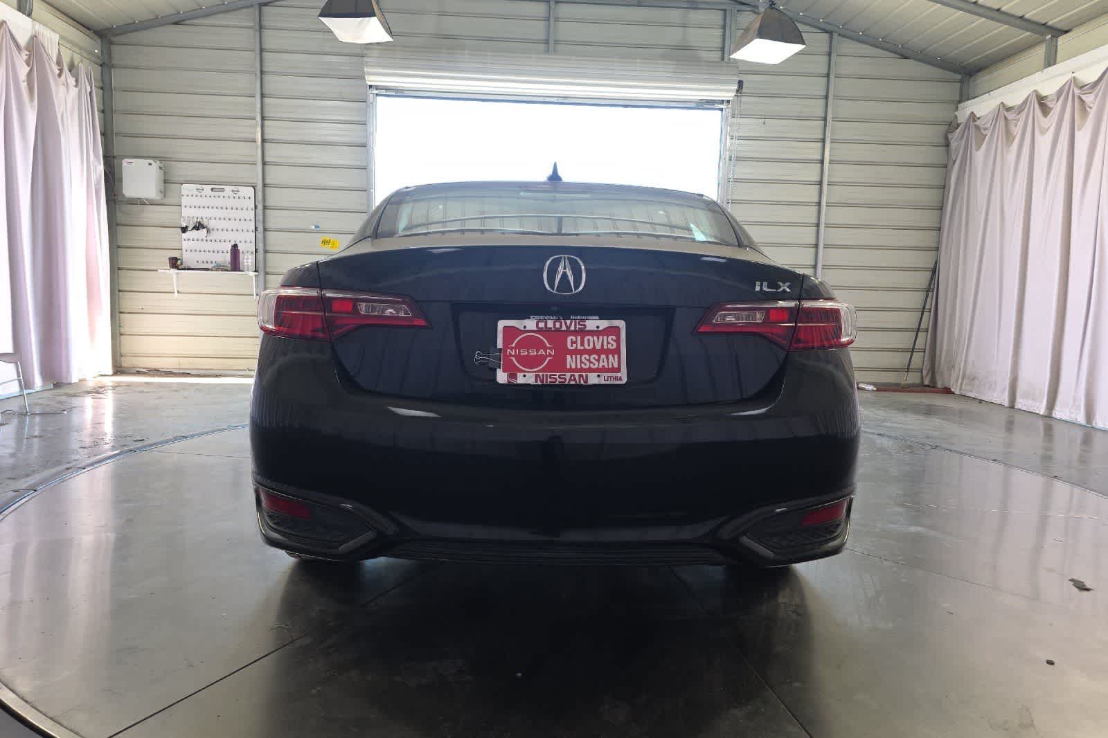 Thumbnail: 2017 Acura ILX - 8