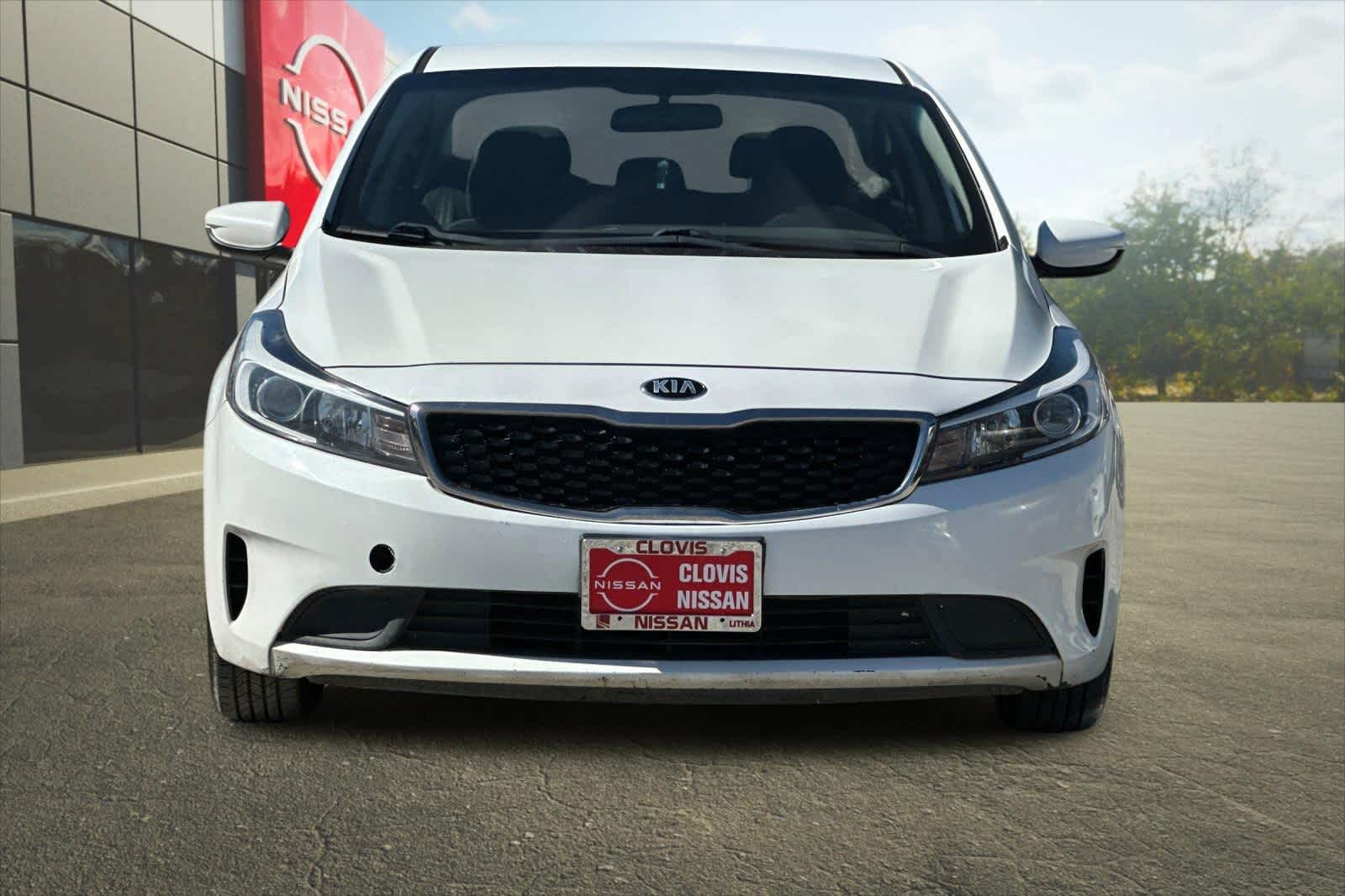 Thumbnail: 2017 Kia Forte - 11