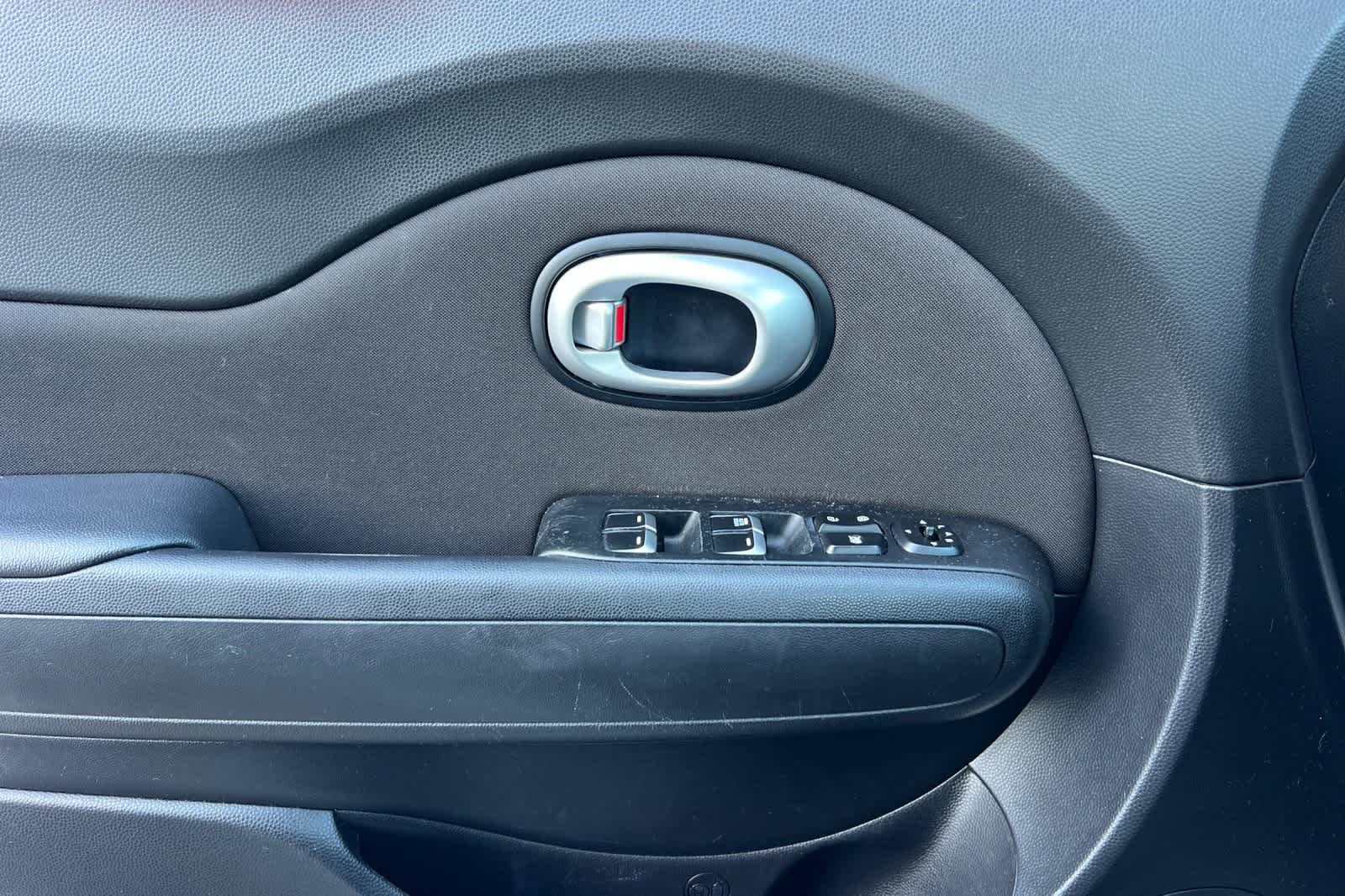 Thumbnail: 2018 Kia Soul - 13