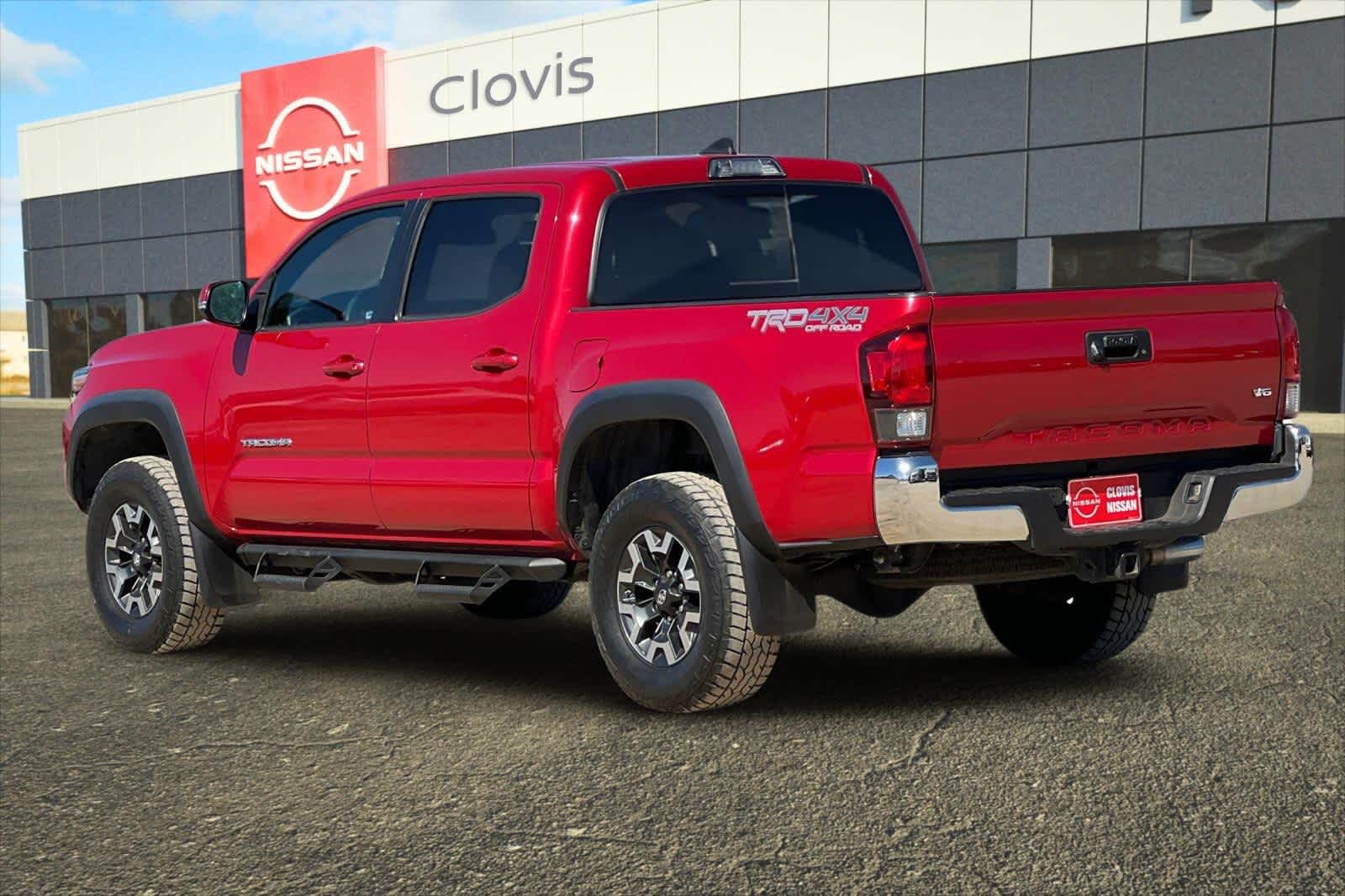 Thumbnail: 2019 Toyota Tacoma - 7