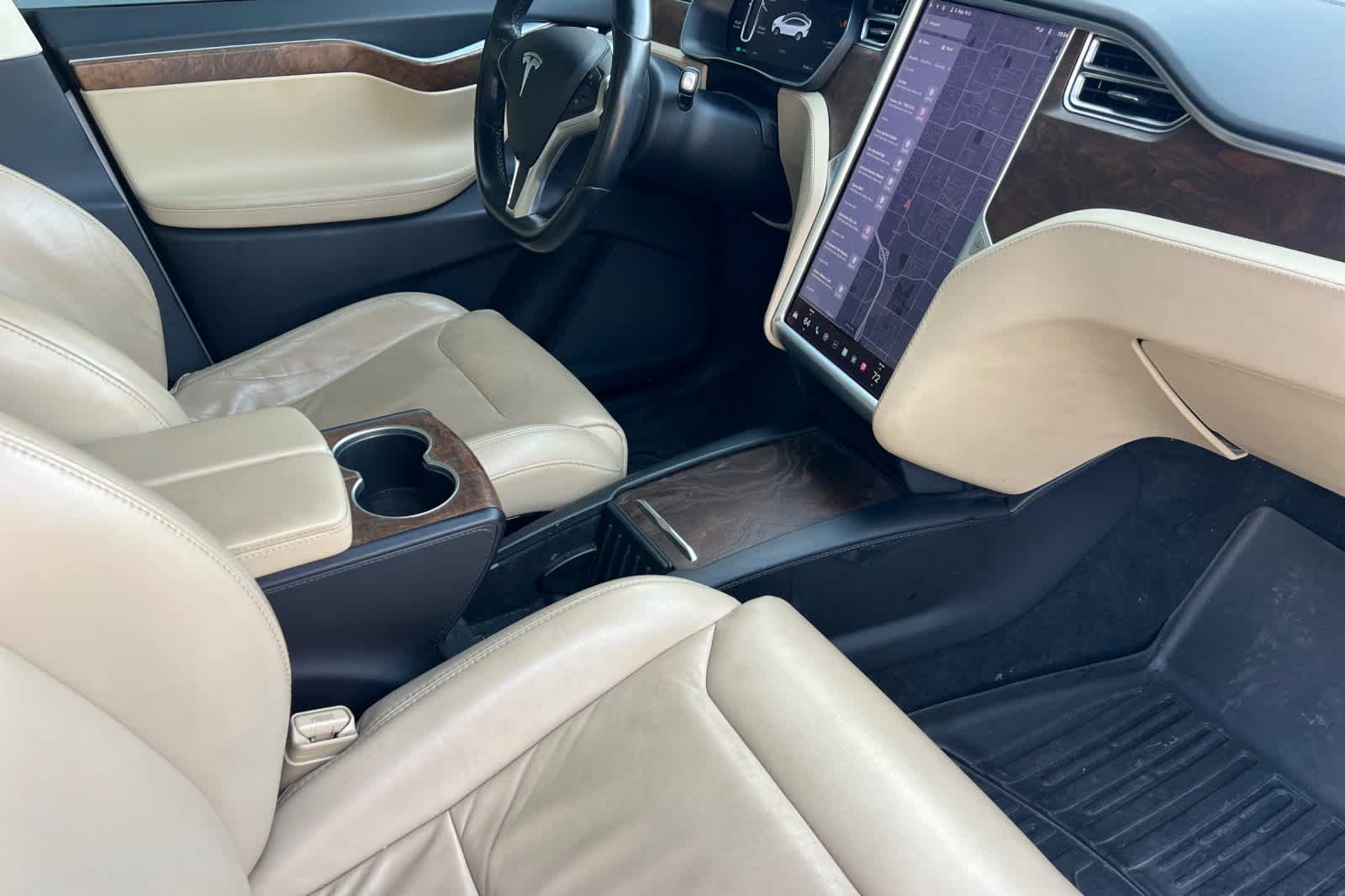 Thumbnail: 2016 Tesla Model X - 18