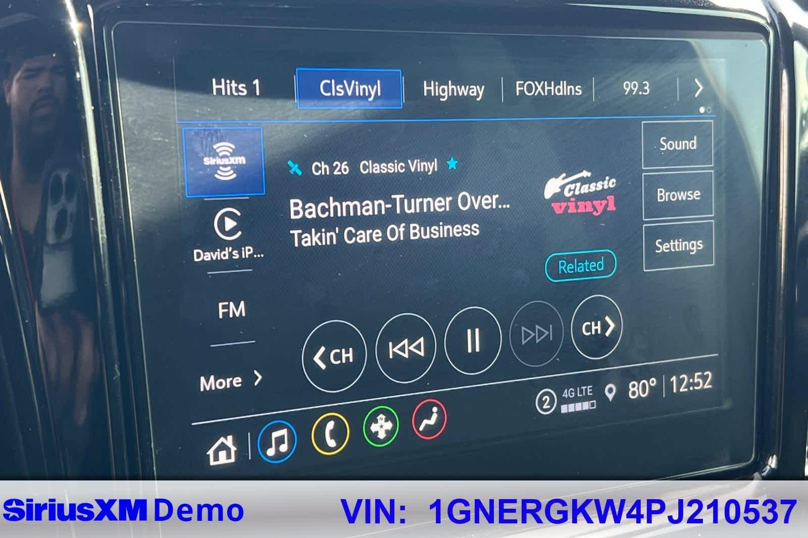 Thumbnail: 2023 Chevrolet Traverse - 30