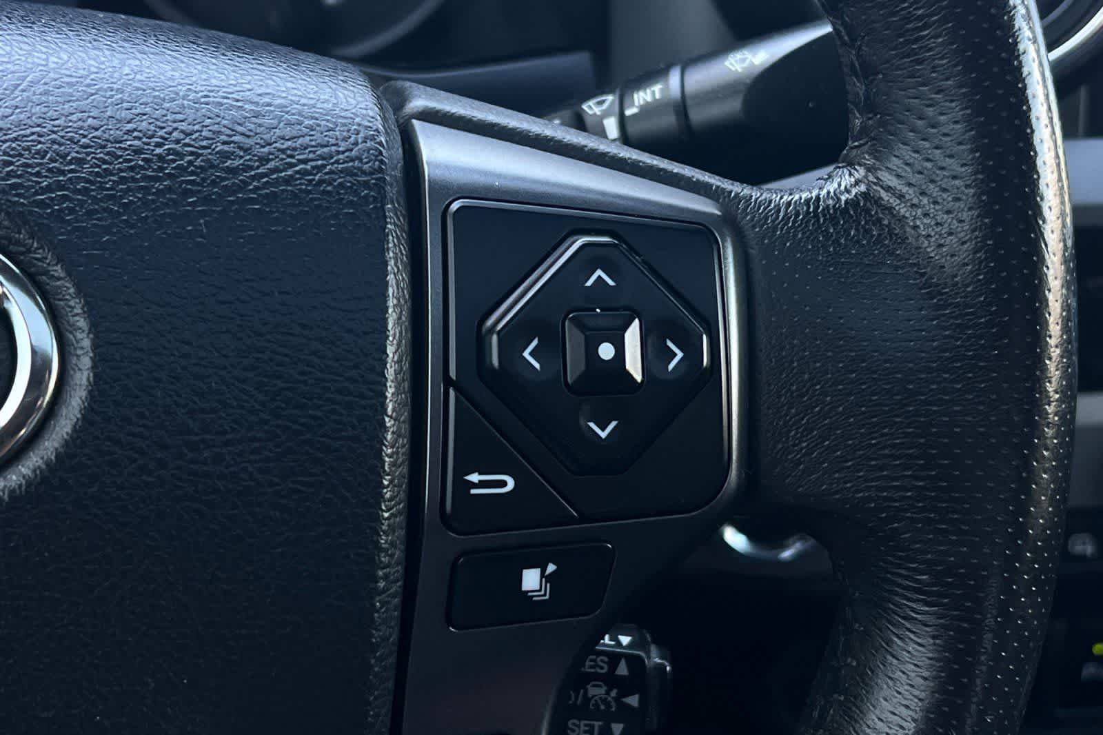 Thumbnail: 2019 Toyota Tacoma - 29