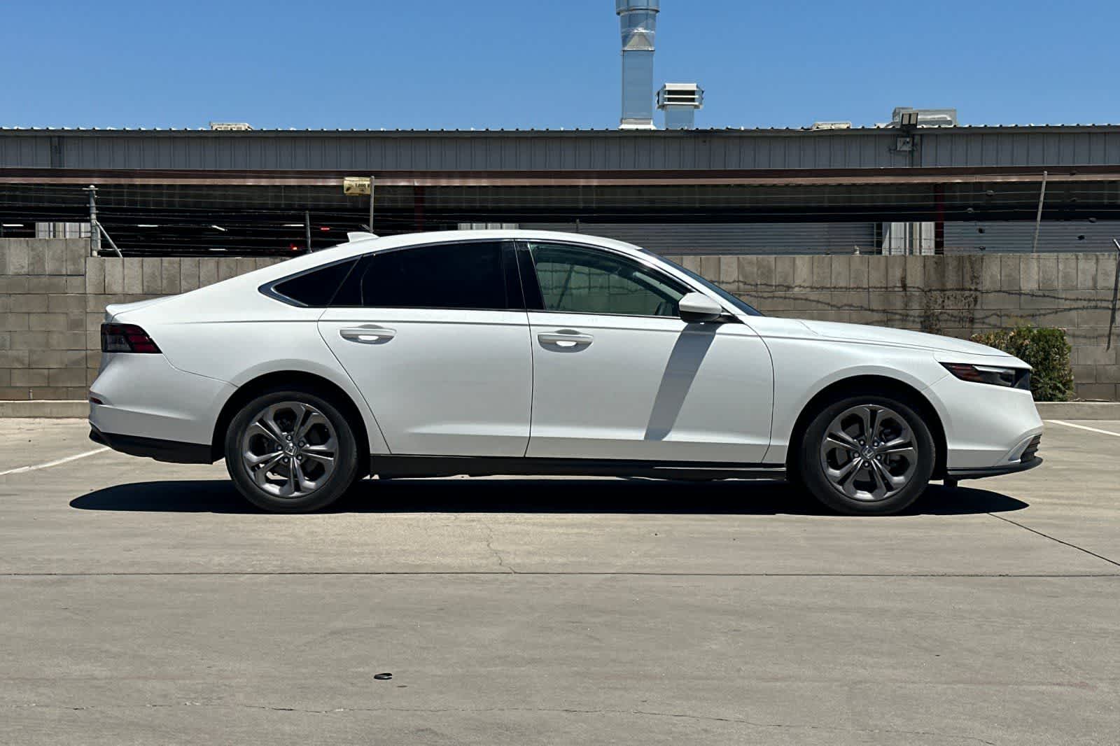 Thumbnail: 2024 Honda Accord - 9