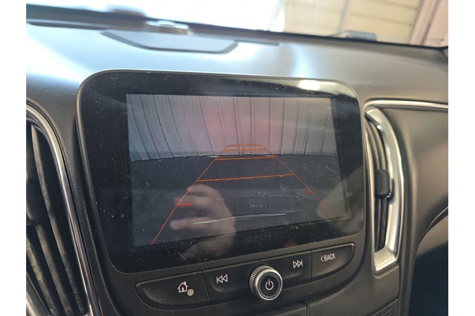 Thumbnail: 2017 Chevrolet Malibu - 22