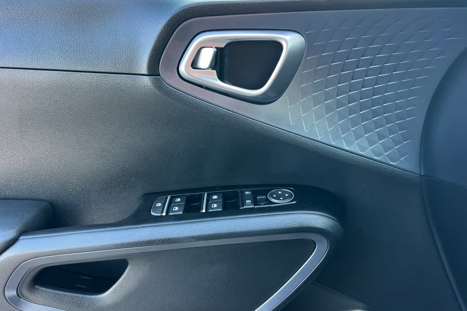 Thumbnail: 2025 Kia Soul - 13