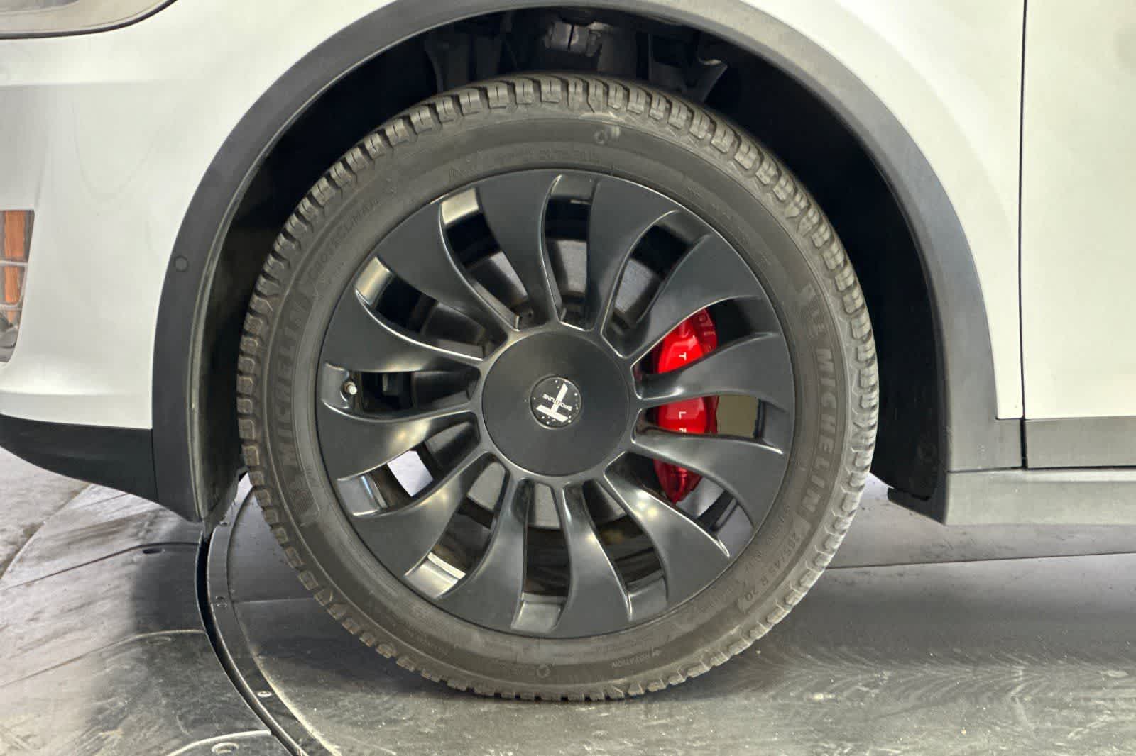 Thumbnail: 2020 Tesla Model X - 12