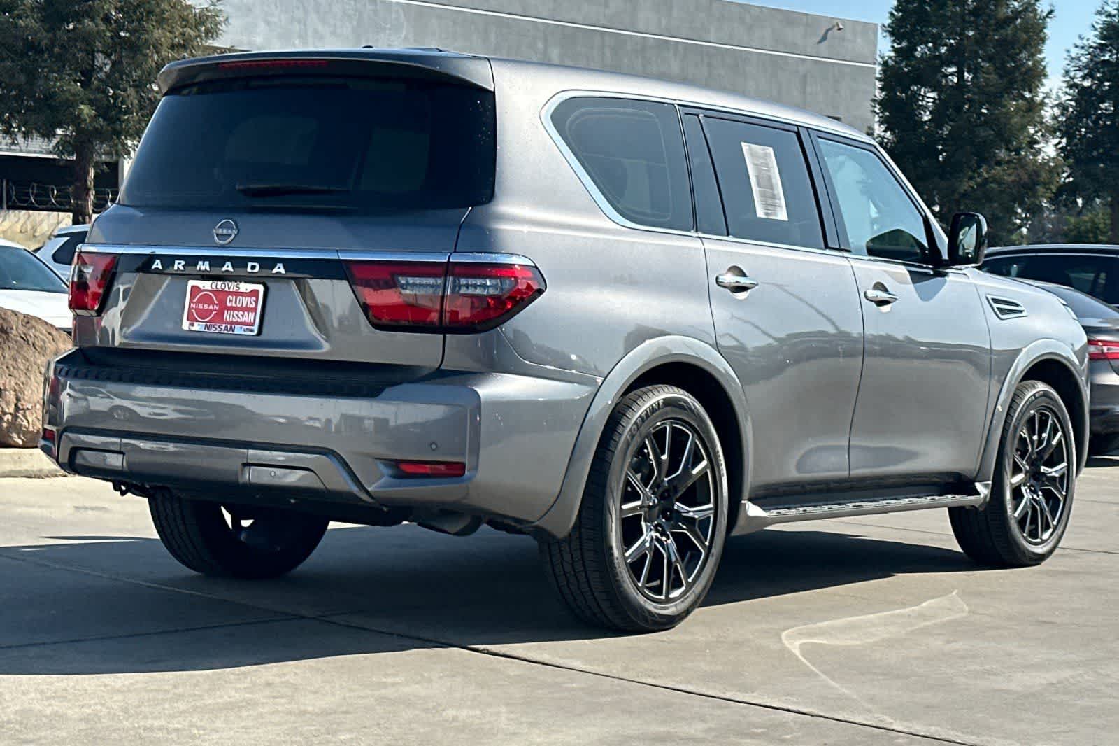 Thumbnail: 2023 Nissan Armada - 3