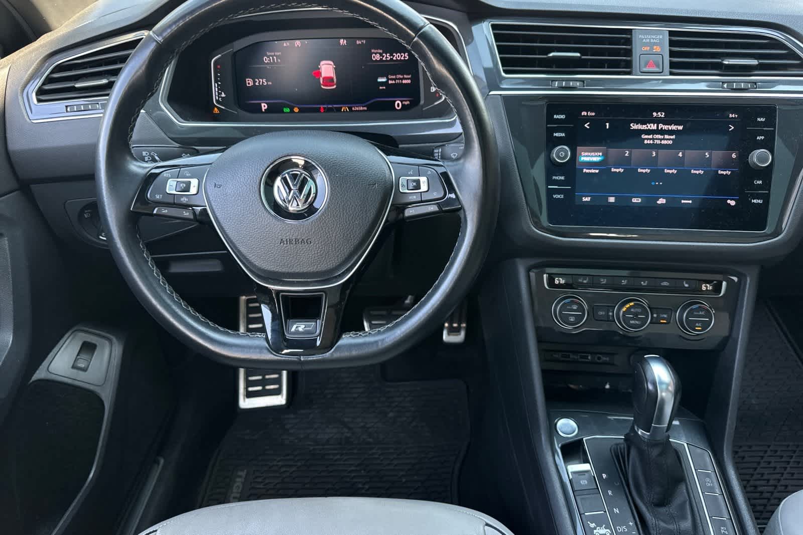 Thumbnail: 2019 Volkswagen Tiguan - 17
