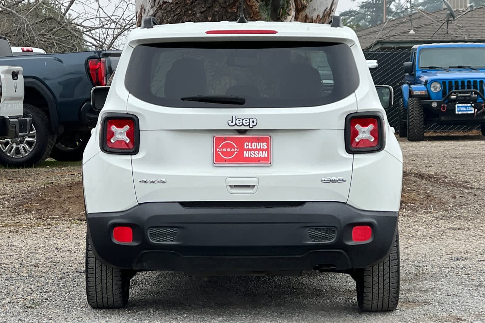 Thumbnail: 2018 Jeep Renegade - 8