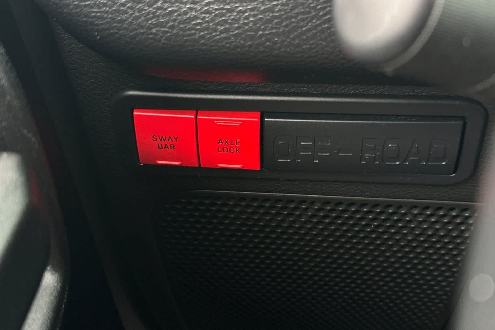 Thumbnail: 2016 Jeep Wrangler - 30