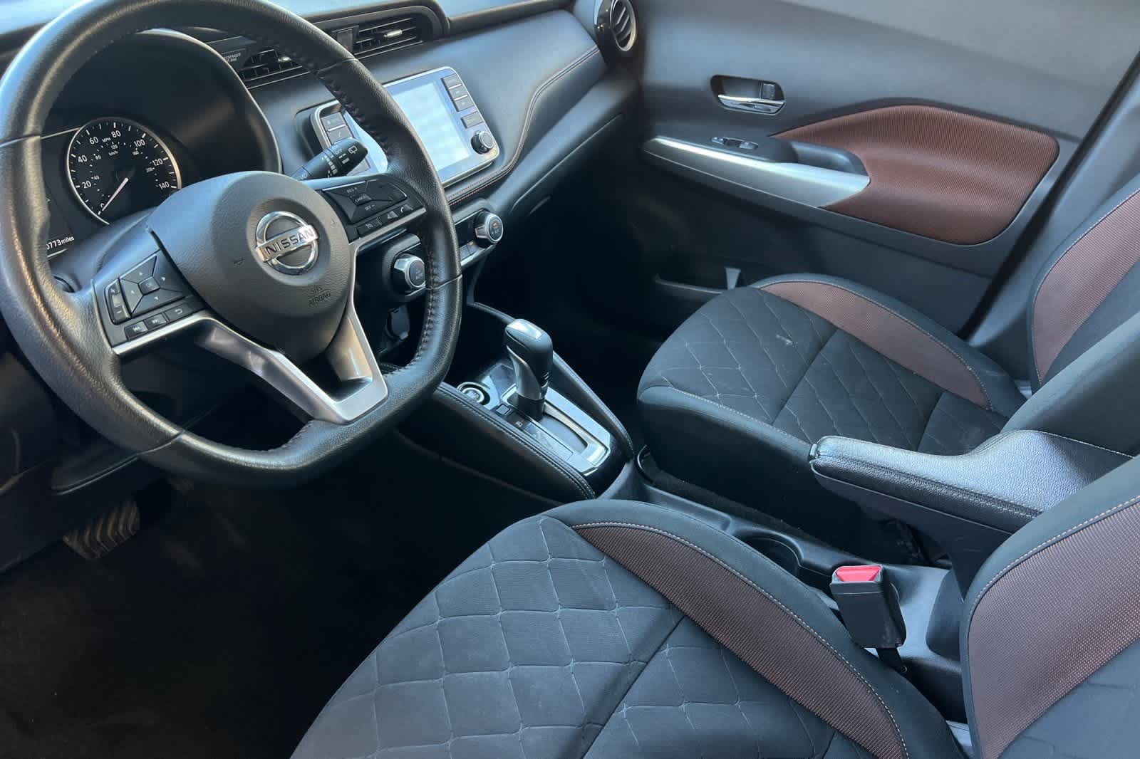 2020 Nissan Kicks SR 14