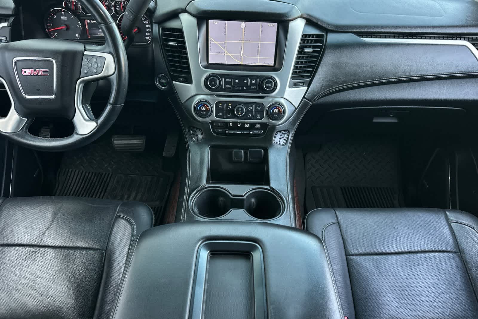 Thumbnail: 2015 GMC Yukon - 4