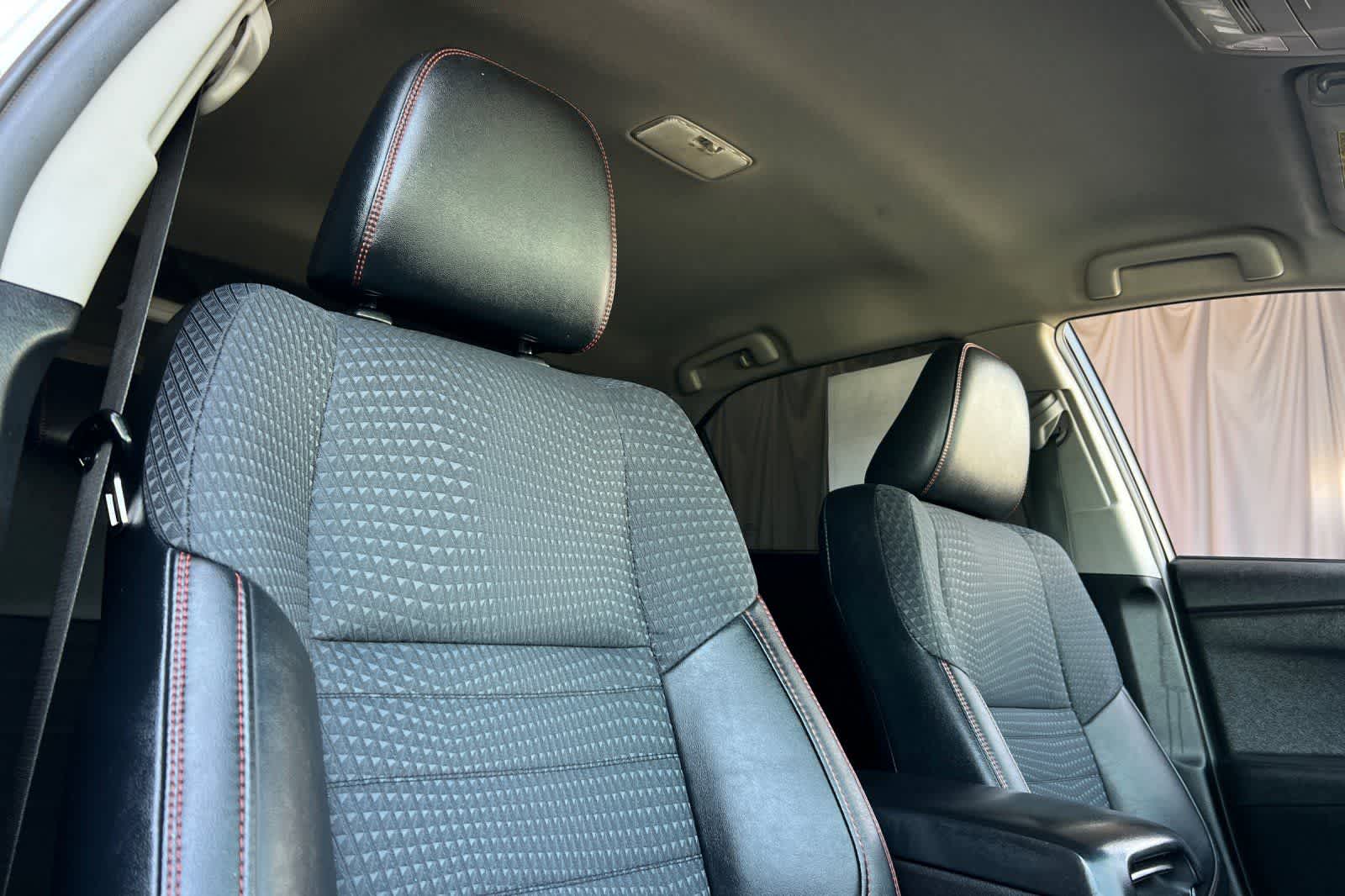 Thumbnail: 2015 Toyota Camry - 18
