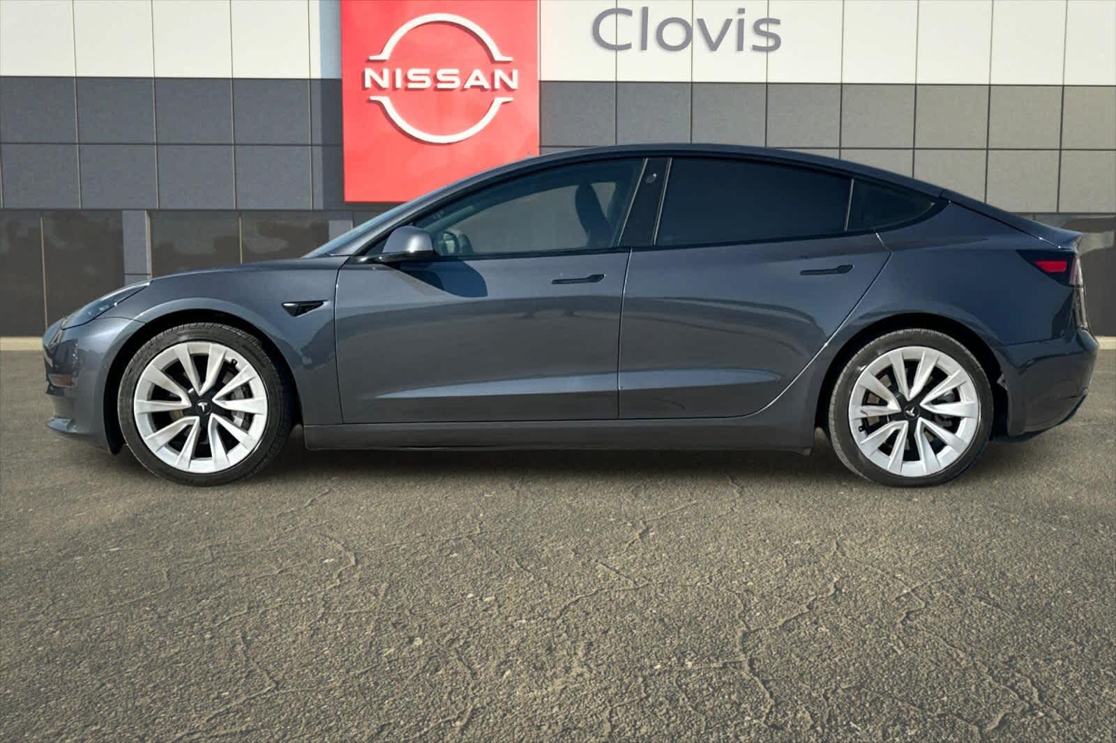 Thumbnail: 2022 Tesla Model 3 - 6
