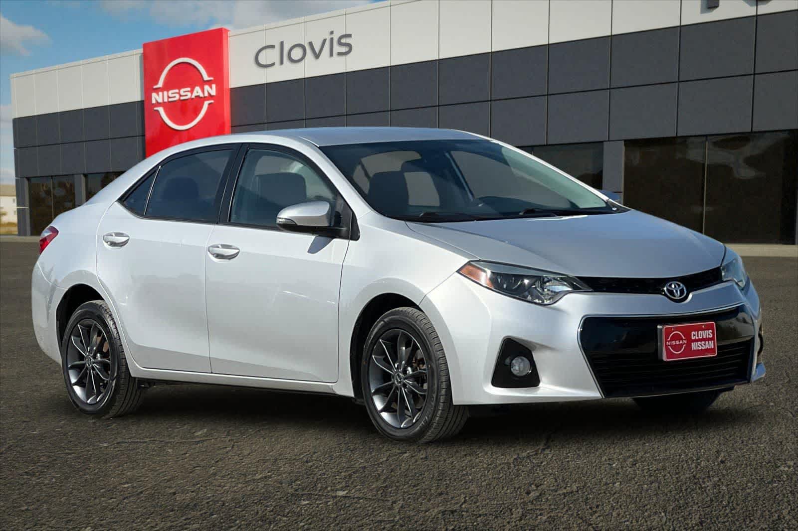Thumbnail: 2015 Toyota Corolla - 10