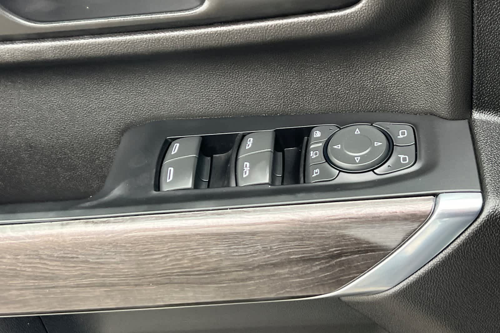 Thumbnail: 2022 Chevrolet Silverado 2500 - 14