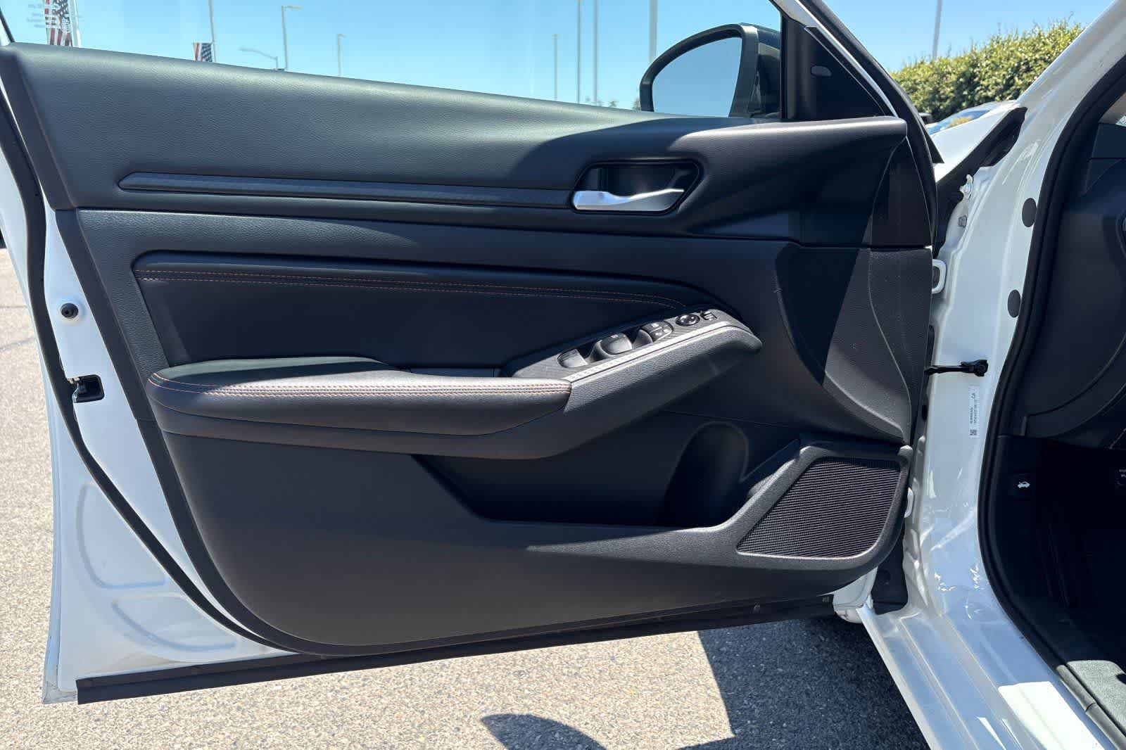 Thumbnail: 2022 Nissan Altima - 15