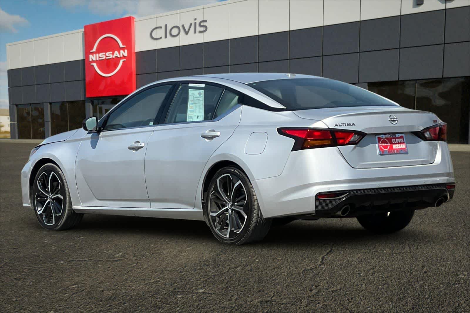 Thumbnail: 2023 Nissan Altima - 7