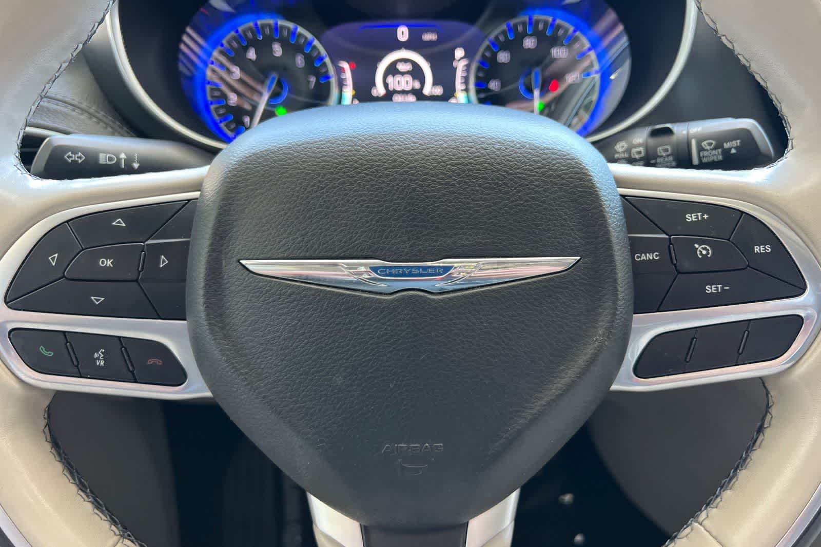 Thumbnail: 2020 Chrysler Pacifica - 31