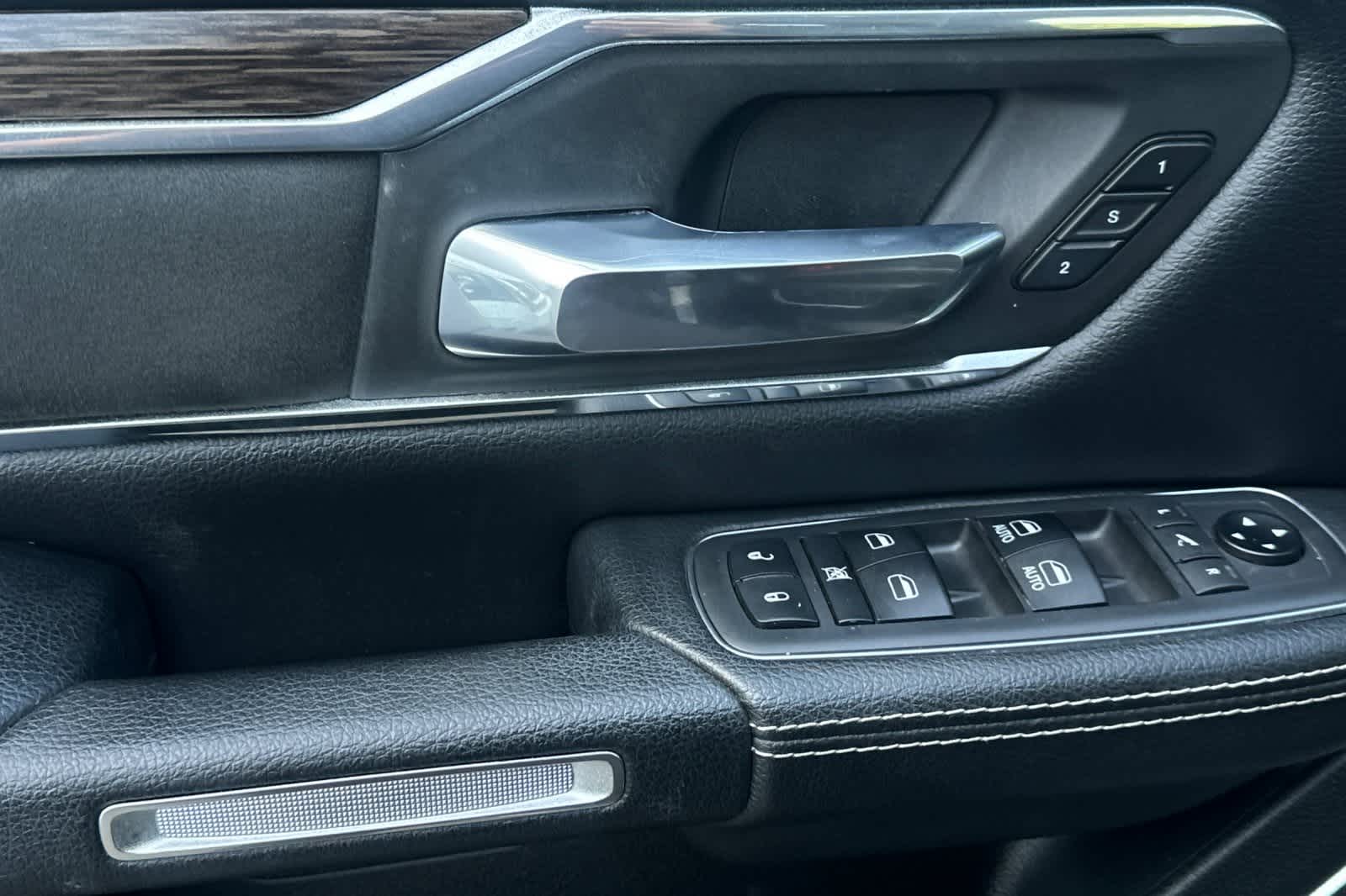 Thumbnail: 2019 RAM 1500 - 13