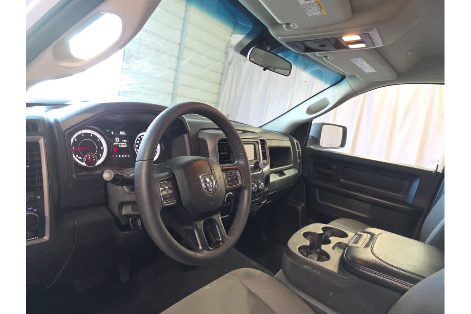 Thumbnail: 2022 RAM 1500 Classic - 16