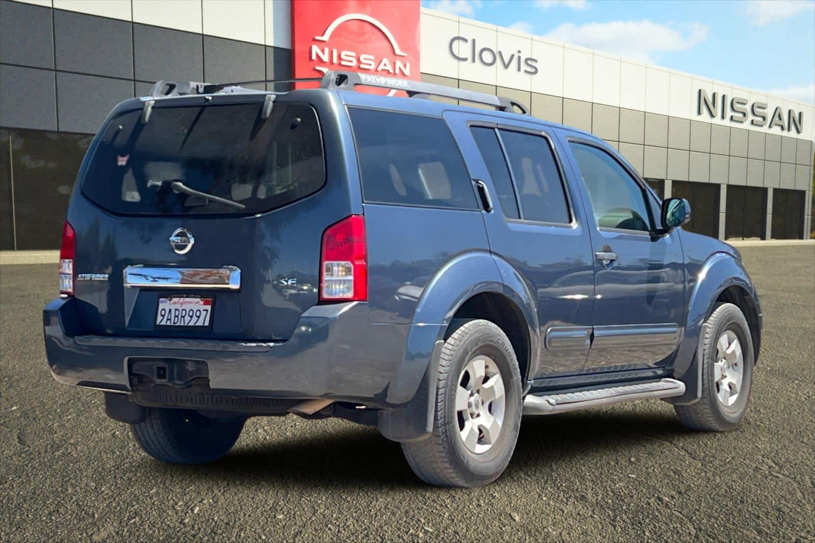 Thumbnail: 2006 Nissan Pathfinder - 3