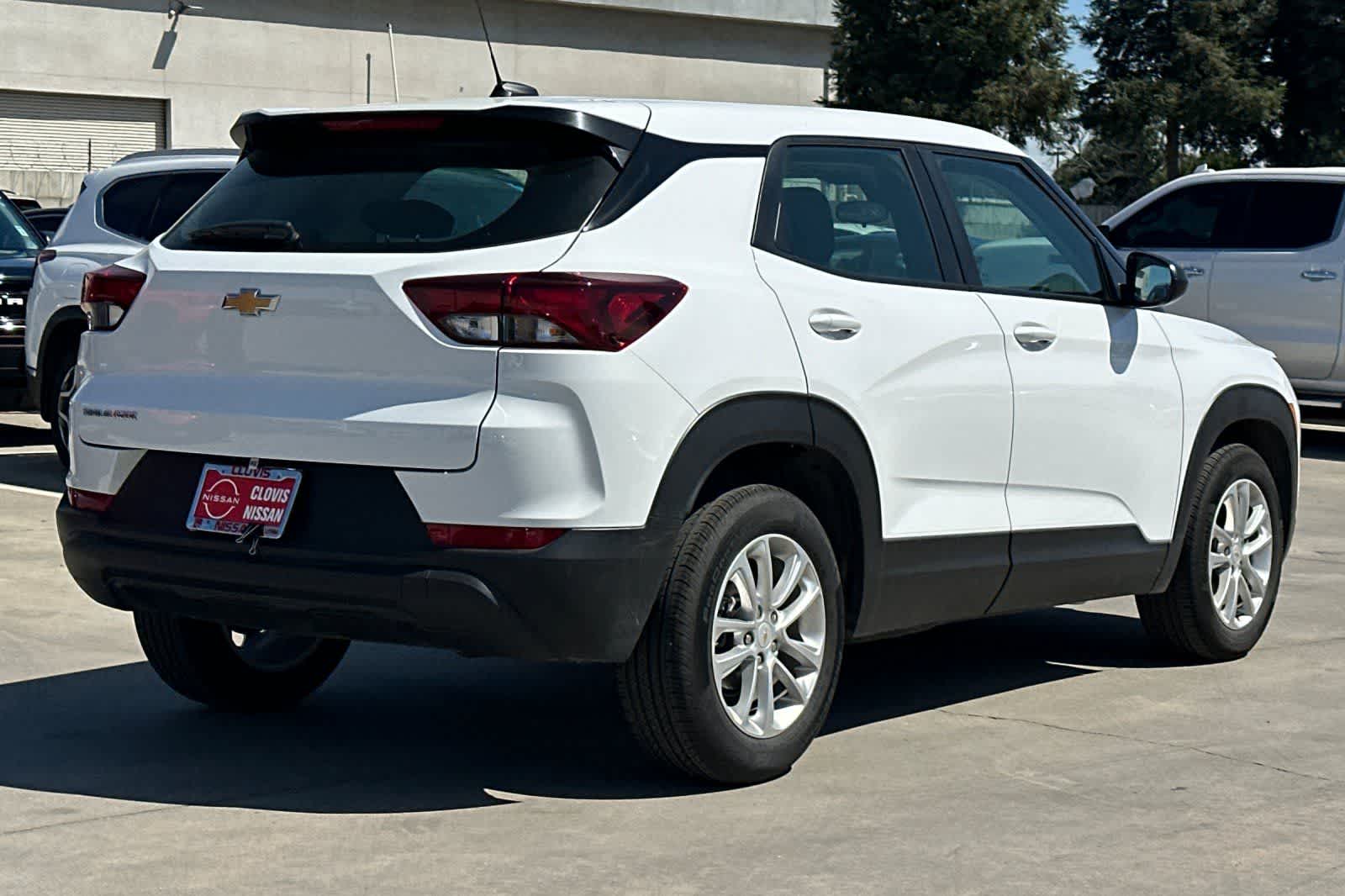 Thumbnail: 2025 Chevrolet TrailBlazer - 3