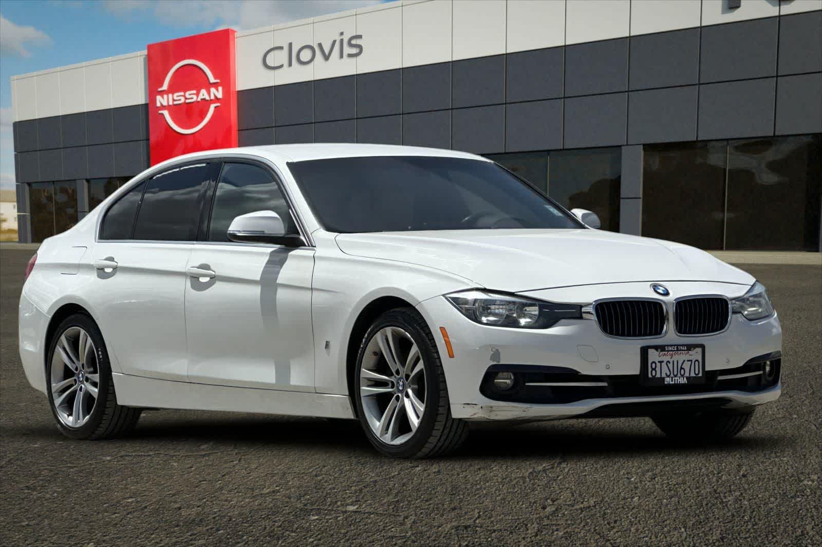 Thumbnail: 2017 BMW 3 Series - 10
