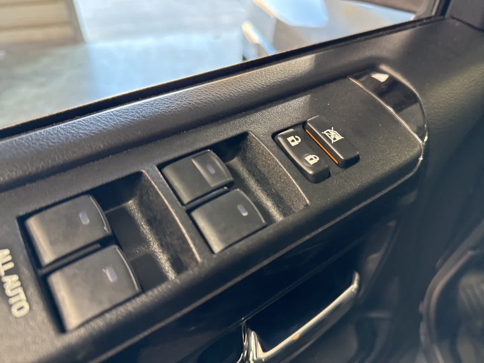 Thumbnail: 2023 Toyota 4Runner - 20