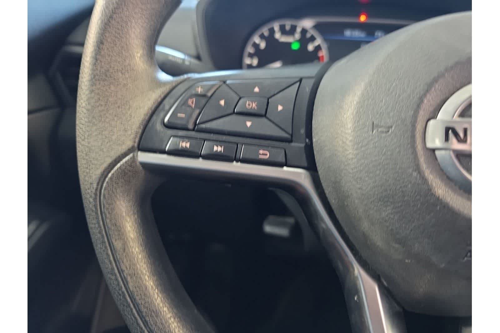 Thumbnail: 2020 Nissan Altima - 27