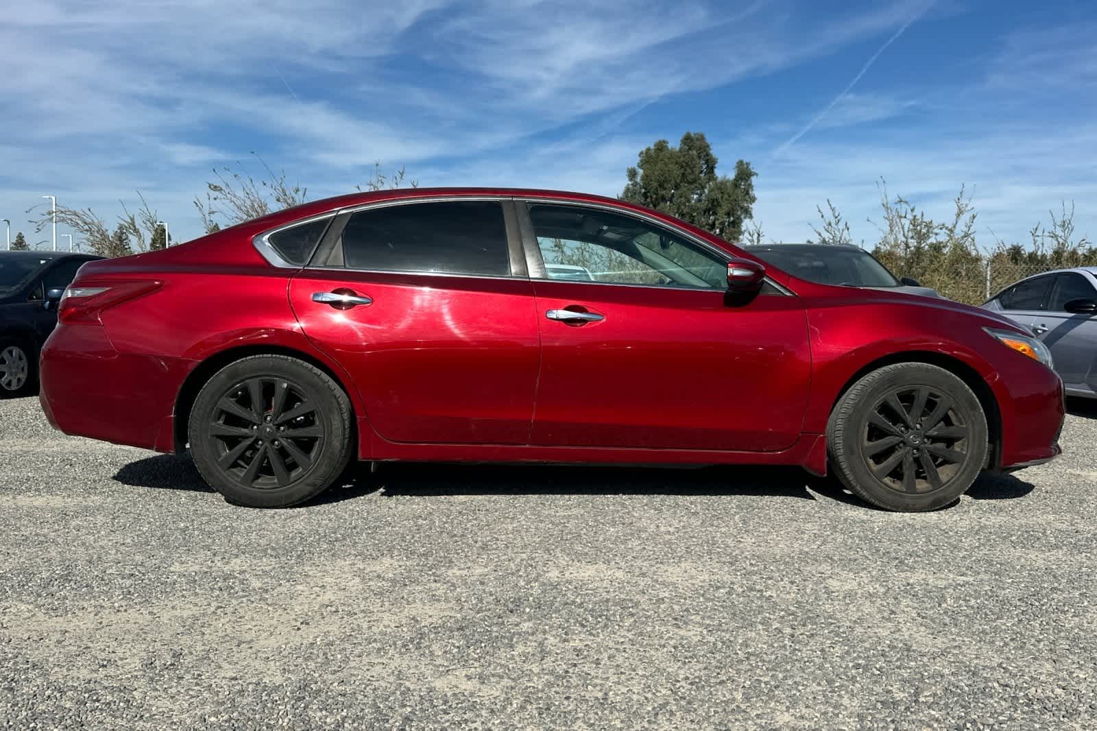 Thumbnail: 2018 Nissan Altima - 9