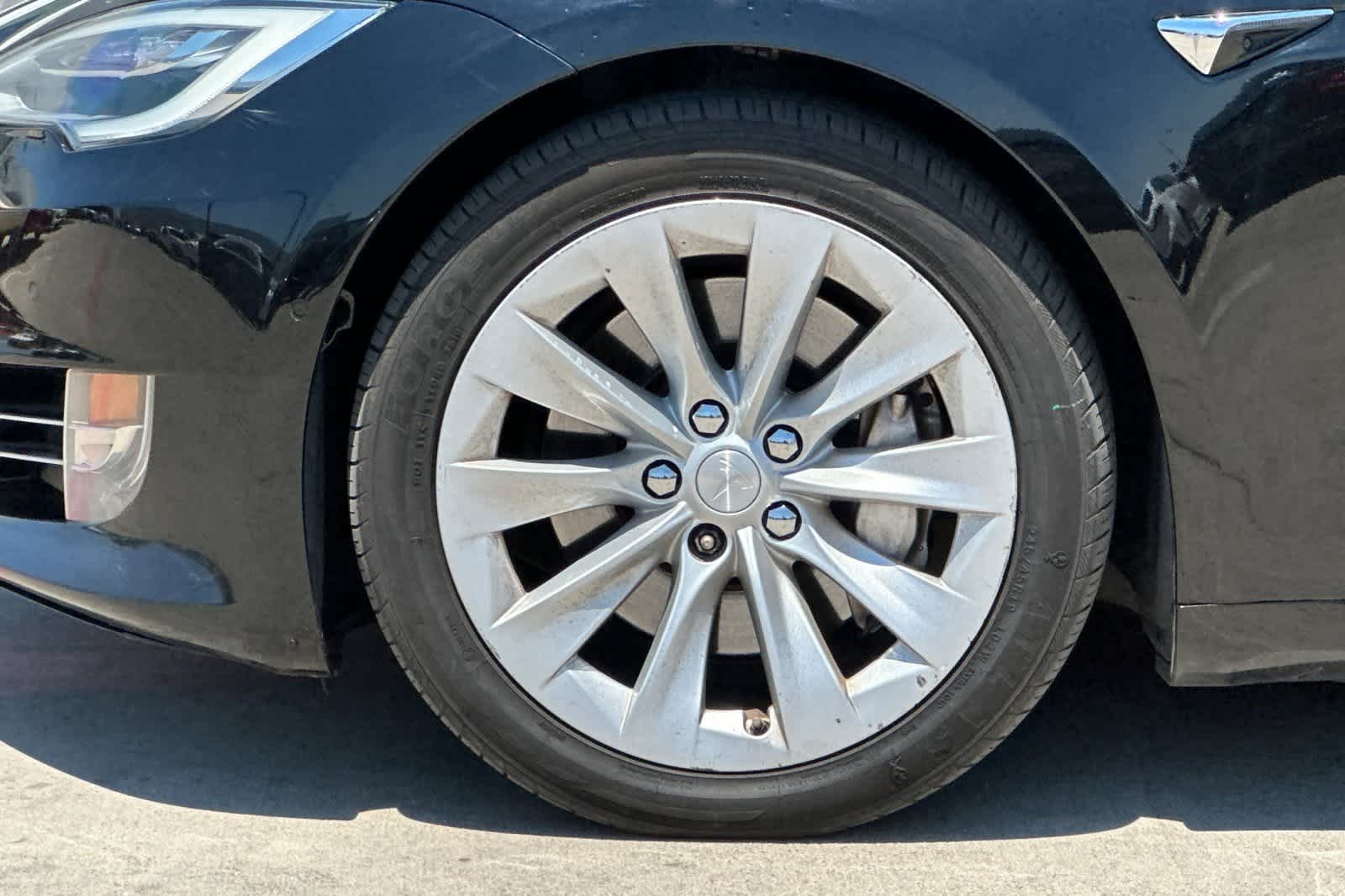 Thumbnail: 2018 Tesla Model S - 12