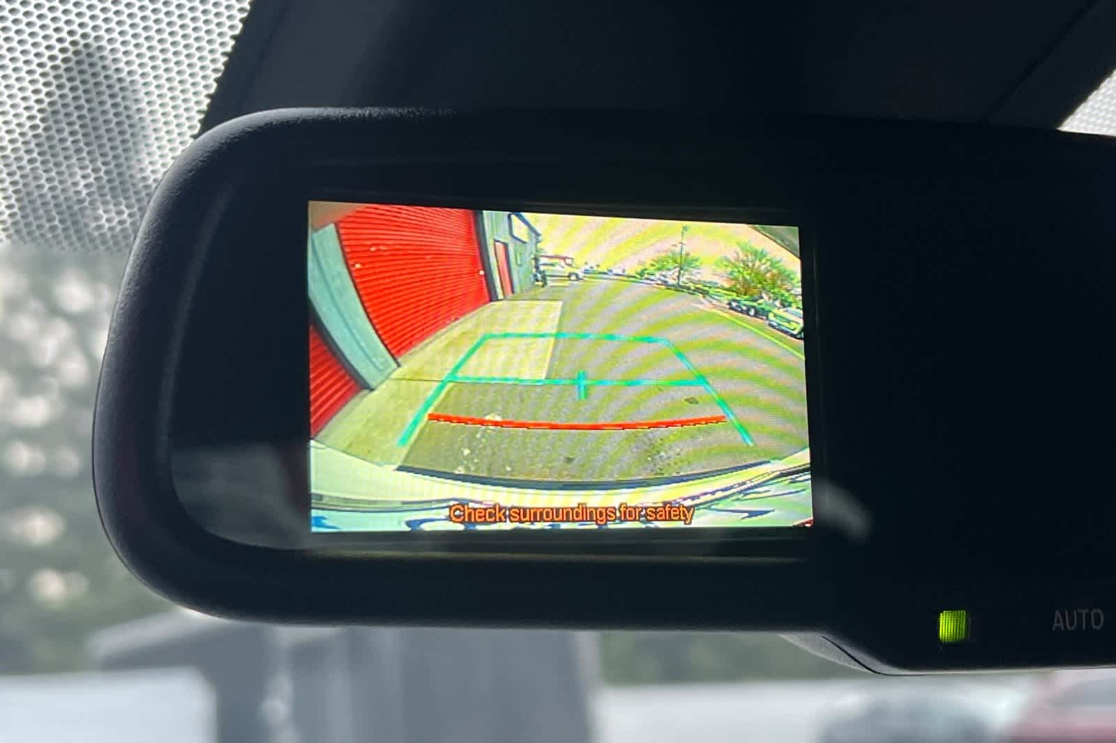 Thumbnail: 2018 Toyota C-HR - 22