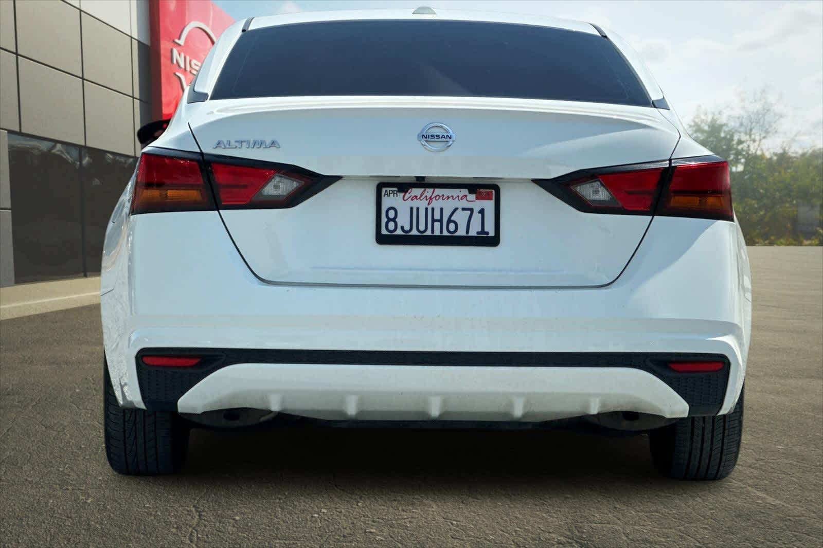 Thumbnail: 2019 Nissan Altima - 8