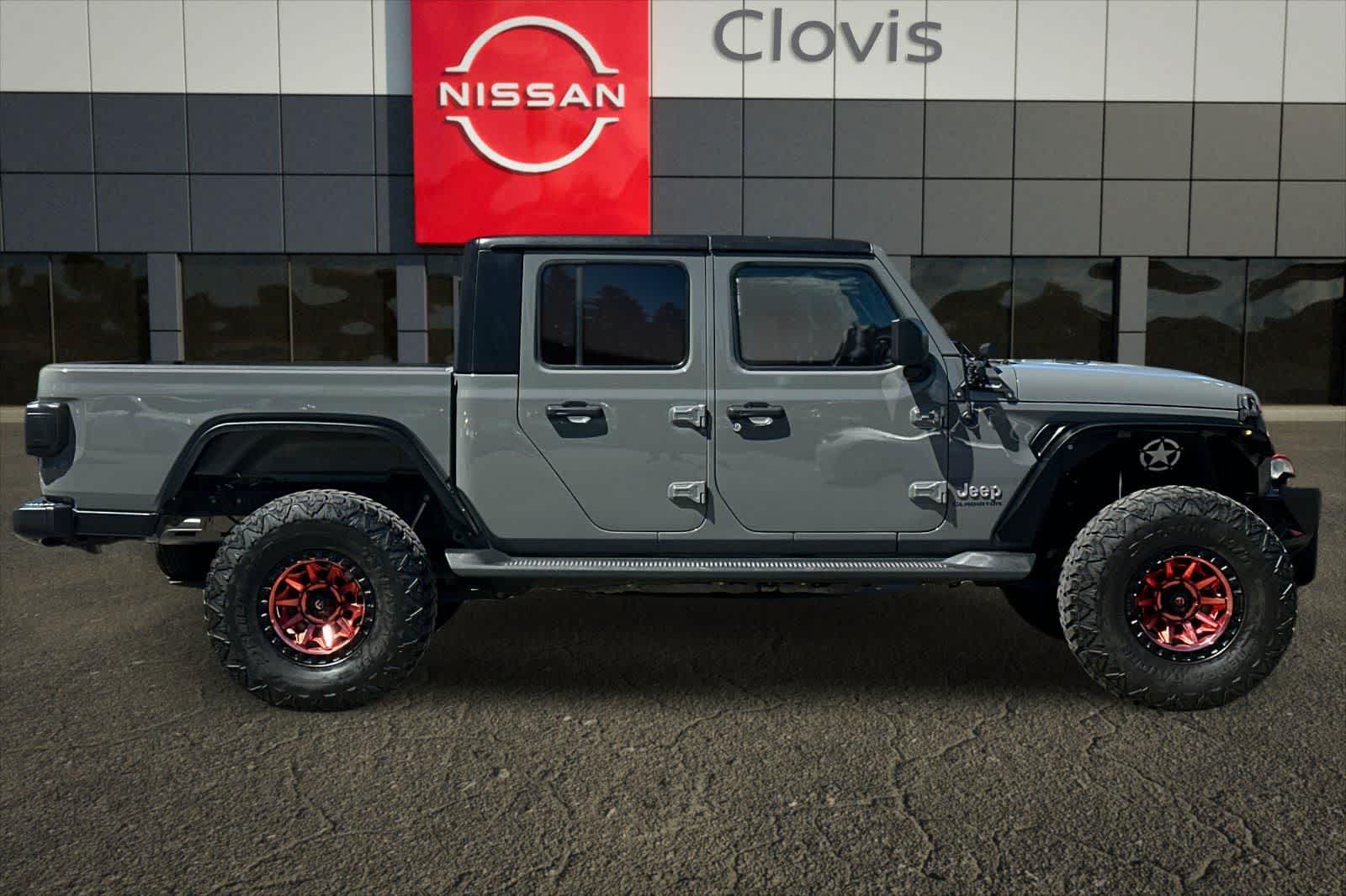 Thumbnail: 2022 Jeep Gladiator - 9