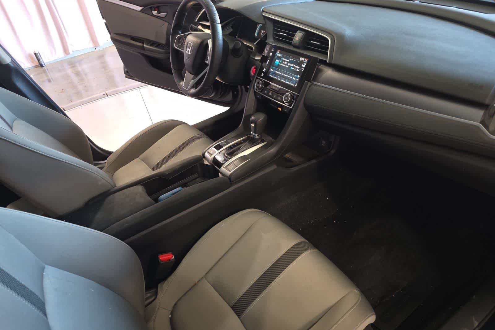 Thumbnail: 2016 Honda Civic - 16