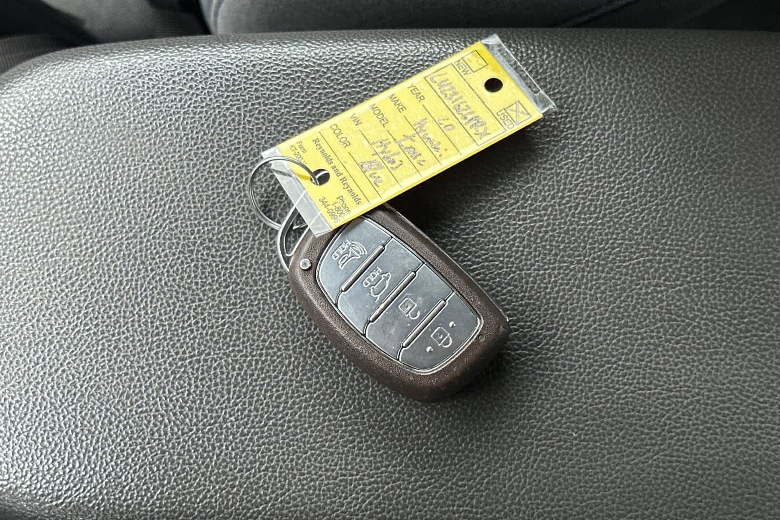 Thumbnail: 2020 Hyundai Ioniq - 23