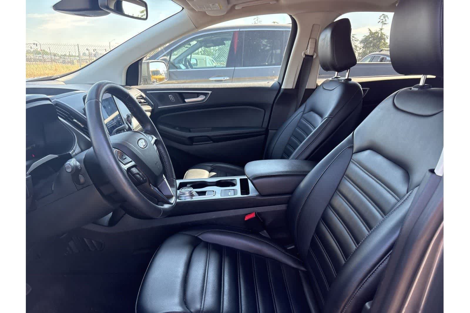 Thumbnail: 2022 Ford Edge - 12