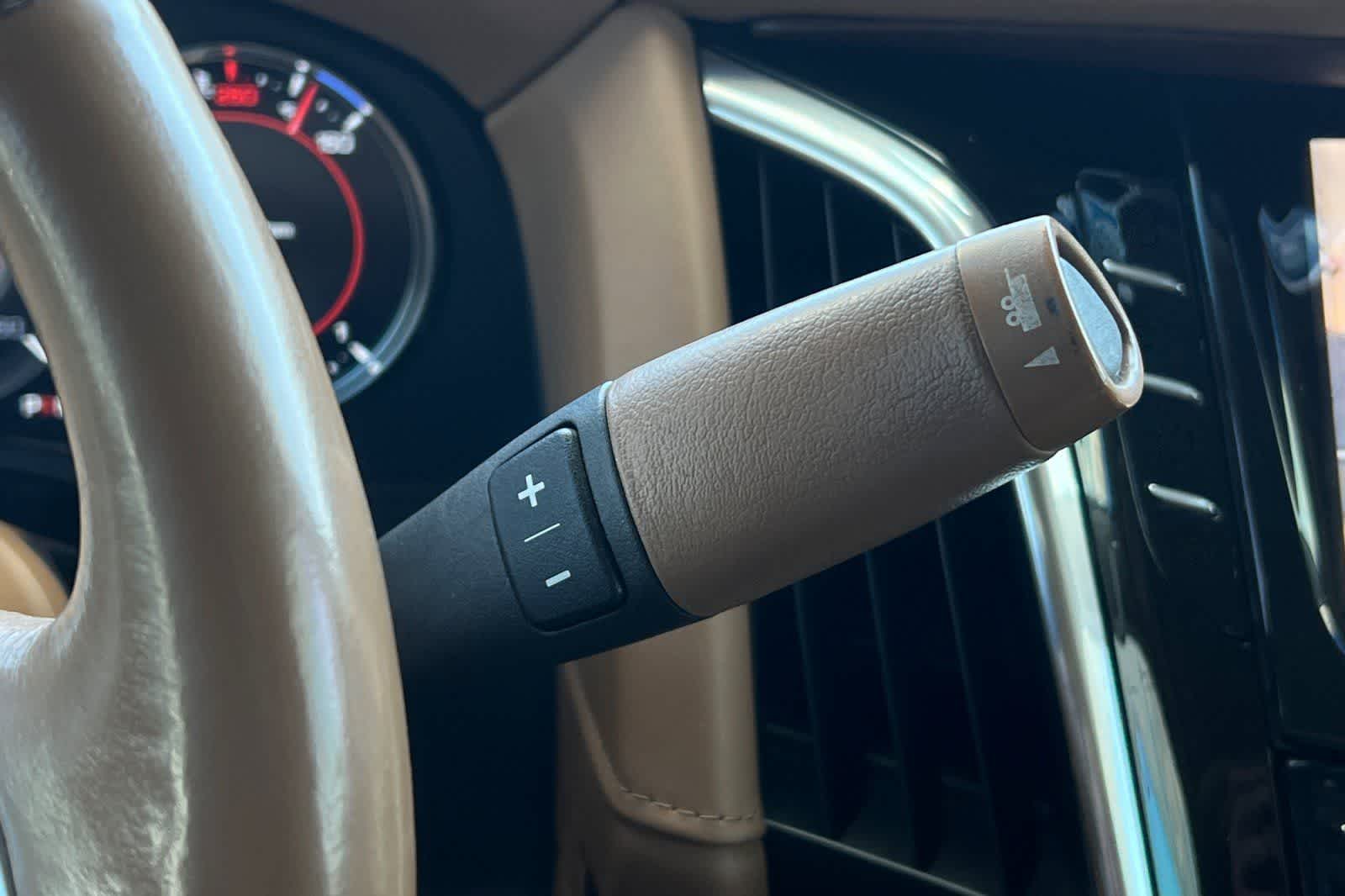 Thumbnail: 2016 Cadillac Escalade - 25