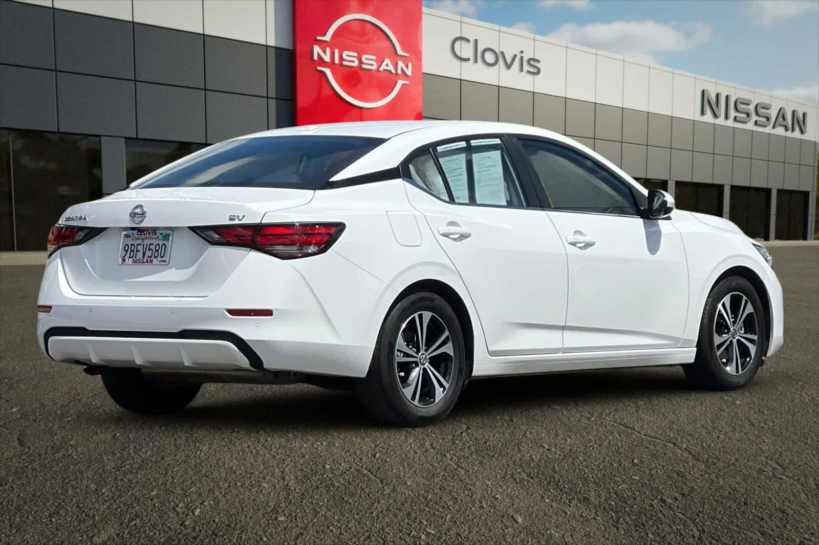 Thumbnail: 2022 Nissan Sentra - 3
