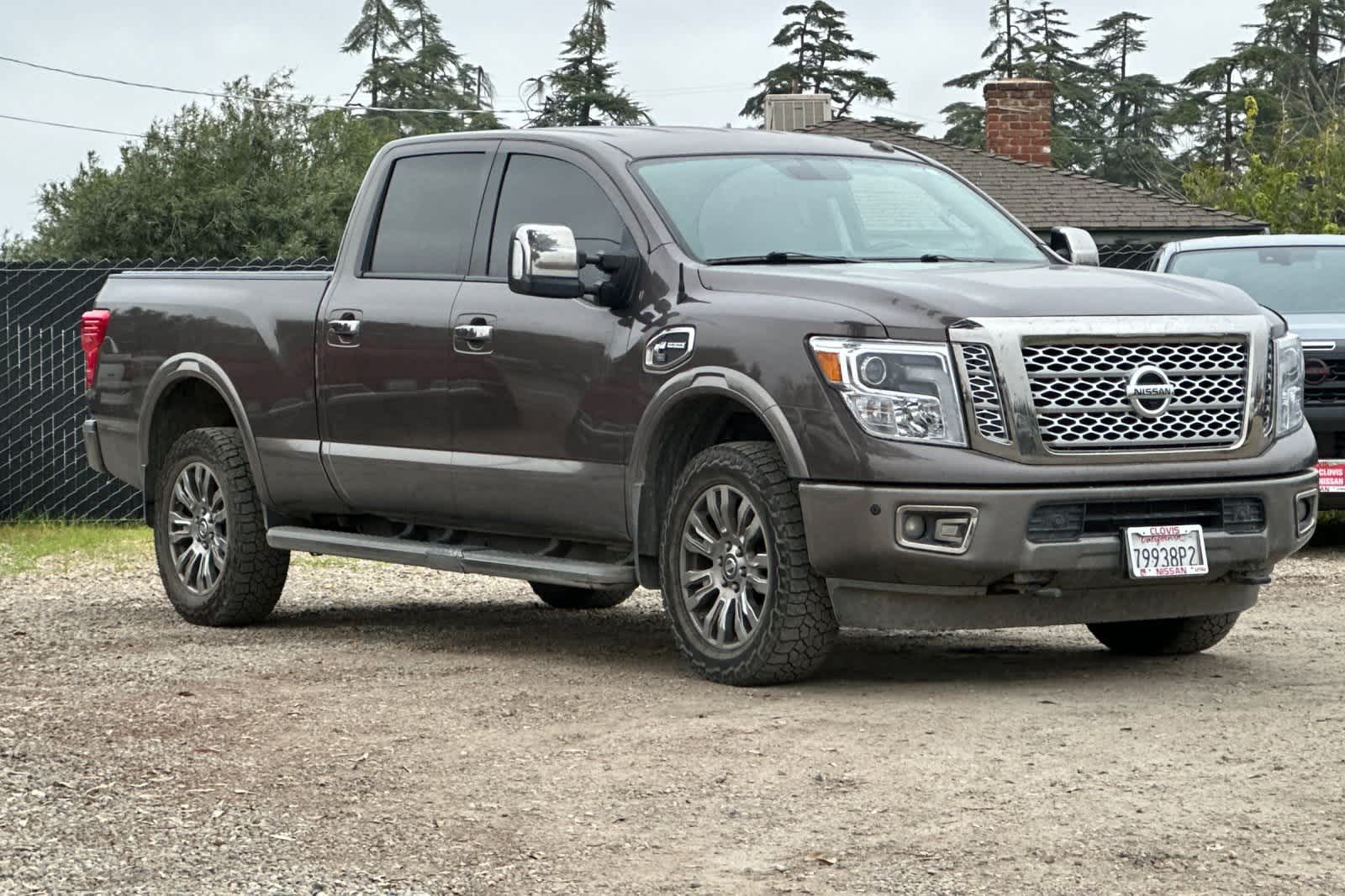 Thumbnail: 2018 Nissan Titan - 10