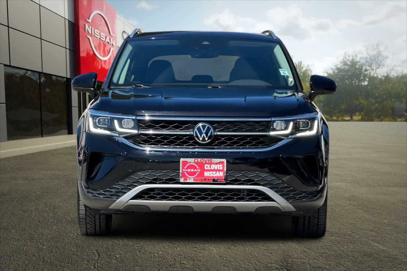 Thumbnail: 2023 Volkswagen Taos - 11